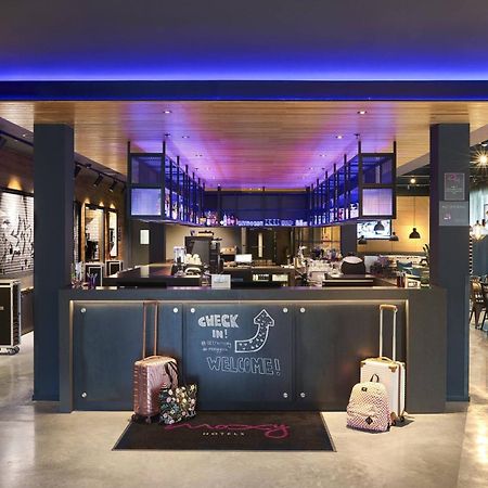 Moxy York Hotel Exterior foto