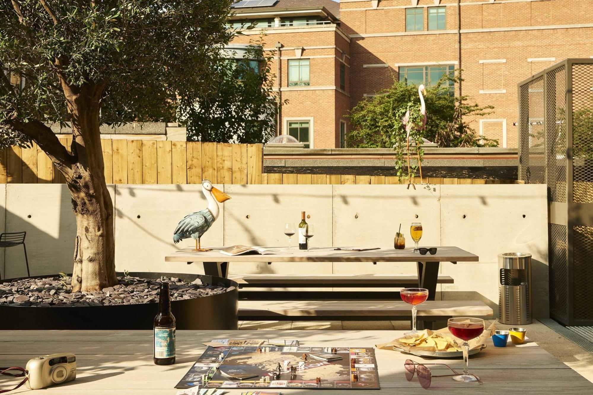 Moxy York Hotel Exterior foto
