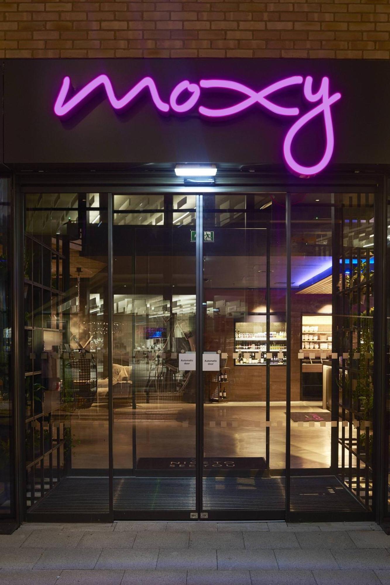 Moxy York Hotel Exterior foto