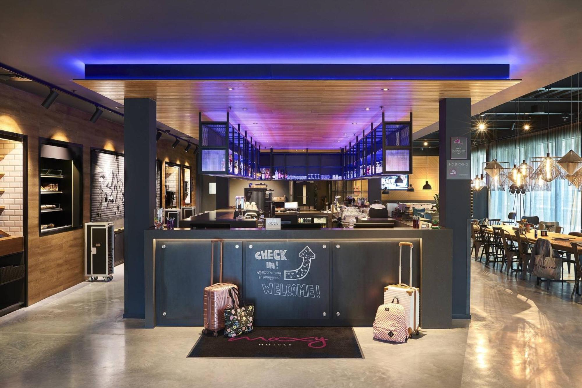 Moxy York Hotel Exterior foto